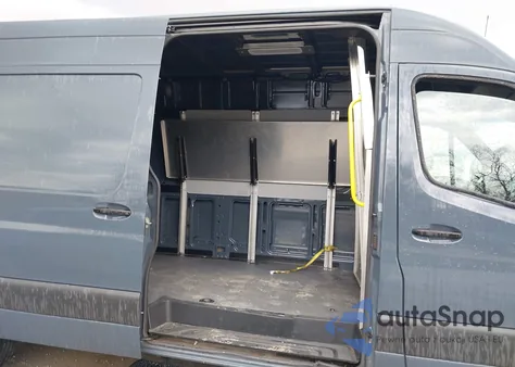 2019 Mercedes-Benz Sprinter 2500 High Roof V6 z USA, uszkodzony, nr VIN WD4PF1CD3KP120716